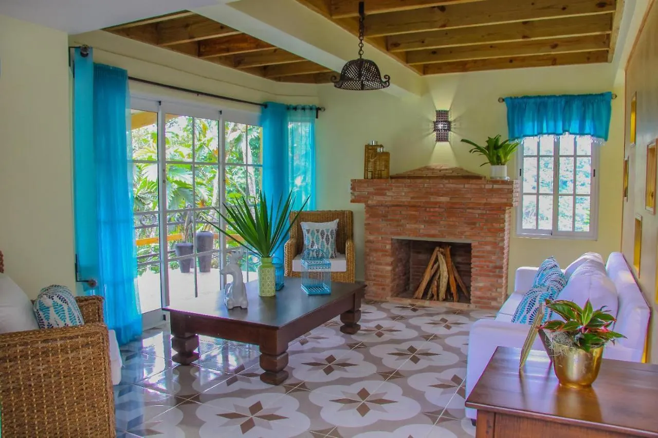Villa Blanco Bonao Cano Grande República Dominicana
