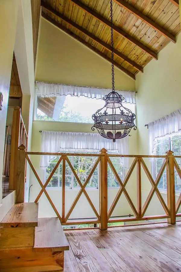 Villa Blanco Bonao Cano Grande República Dominicana