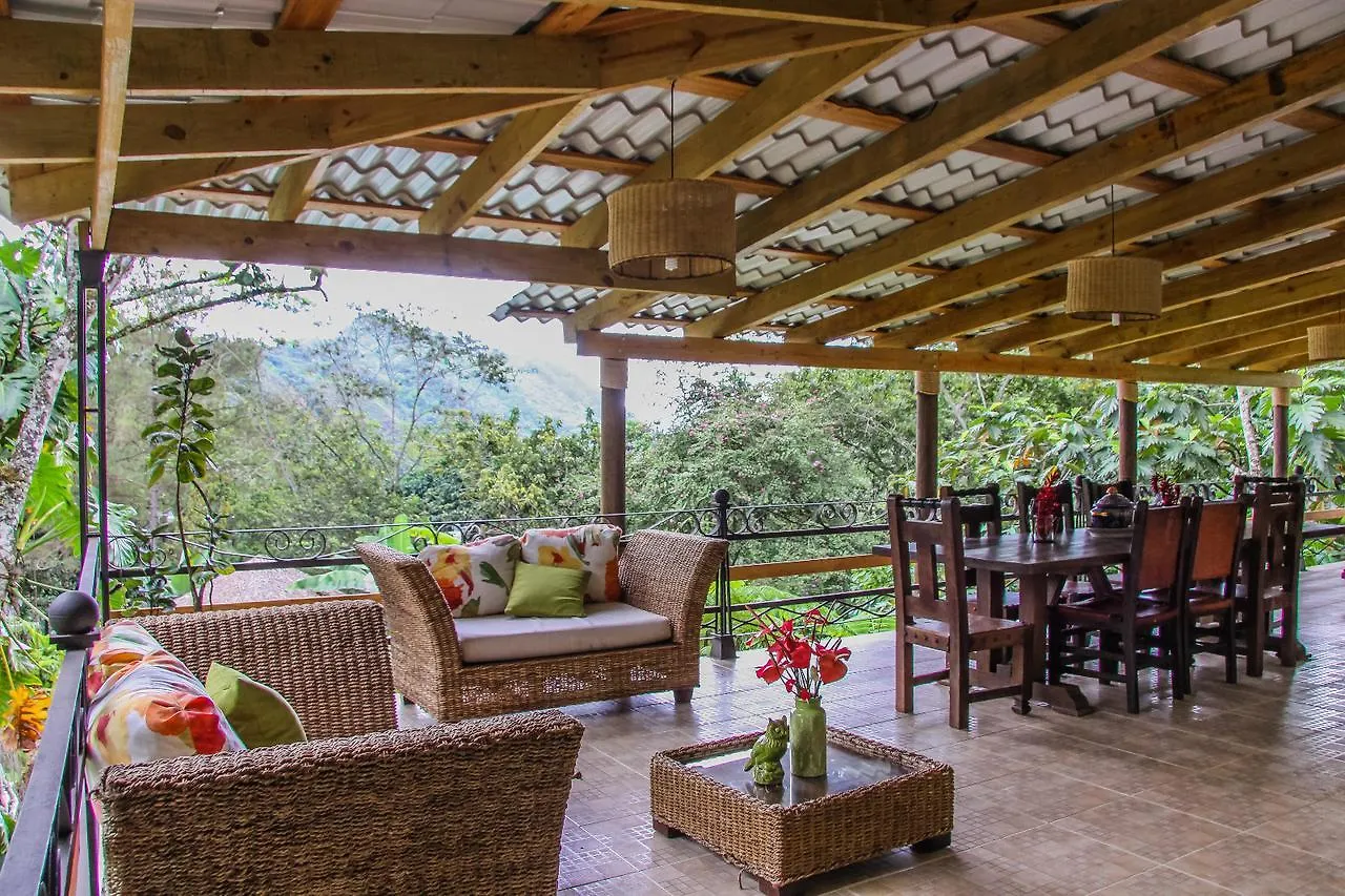 Villa Blanco Bonao Cano Grande República Dominicana